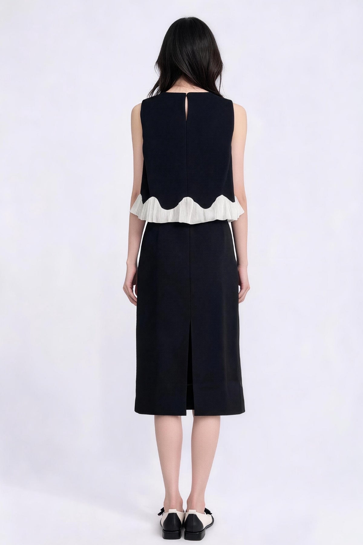 Fleur Scalloped Bow Sleeveless Top