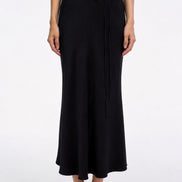 Viaa High-Waist Flowing Maxi Skirt